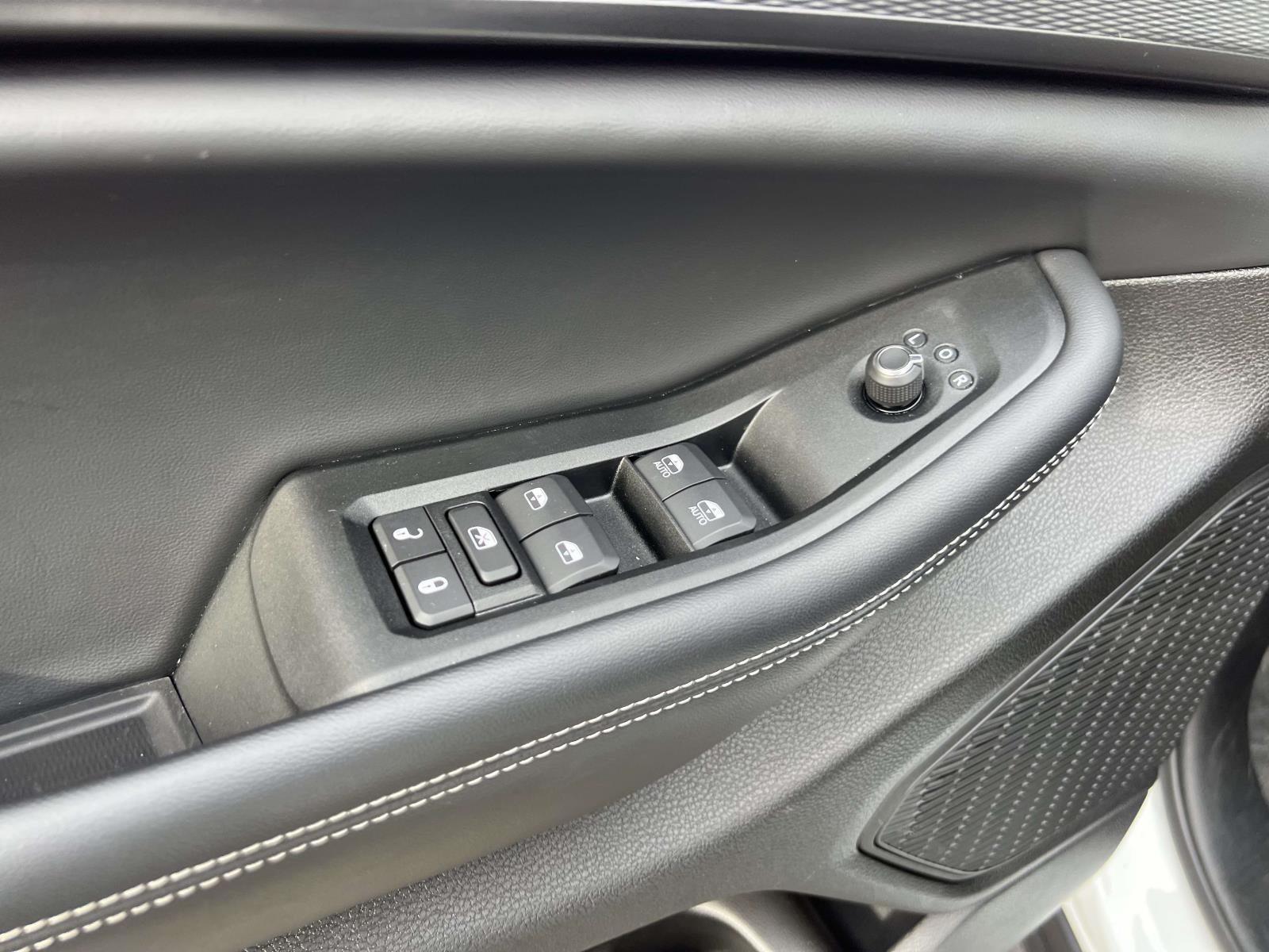 2025 Jeep Grand Cherokee L Laredo X 4x4