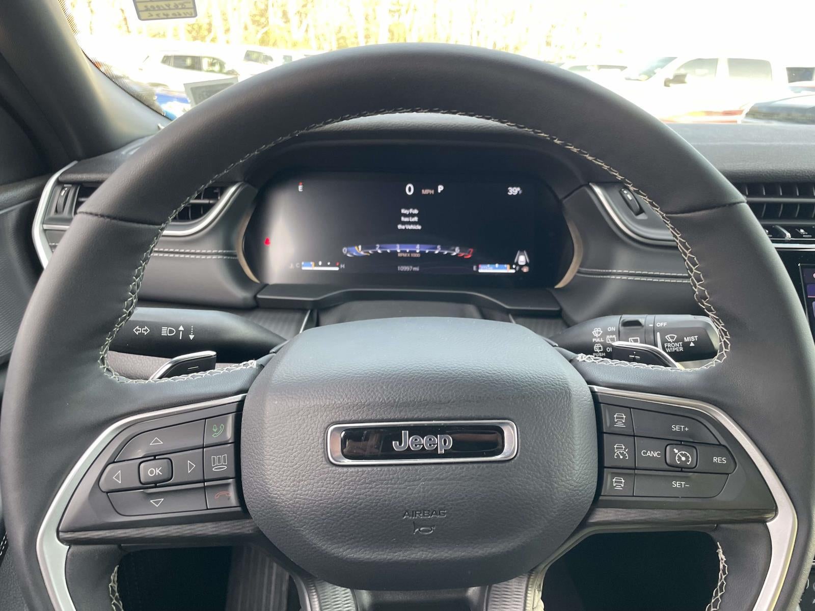 2025 Jeep Grand Cherokee GRAND CHEROKEE L ALTITUDE X 4X4