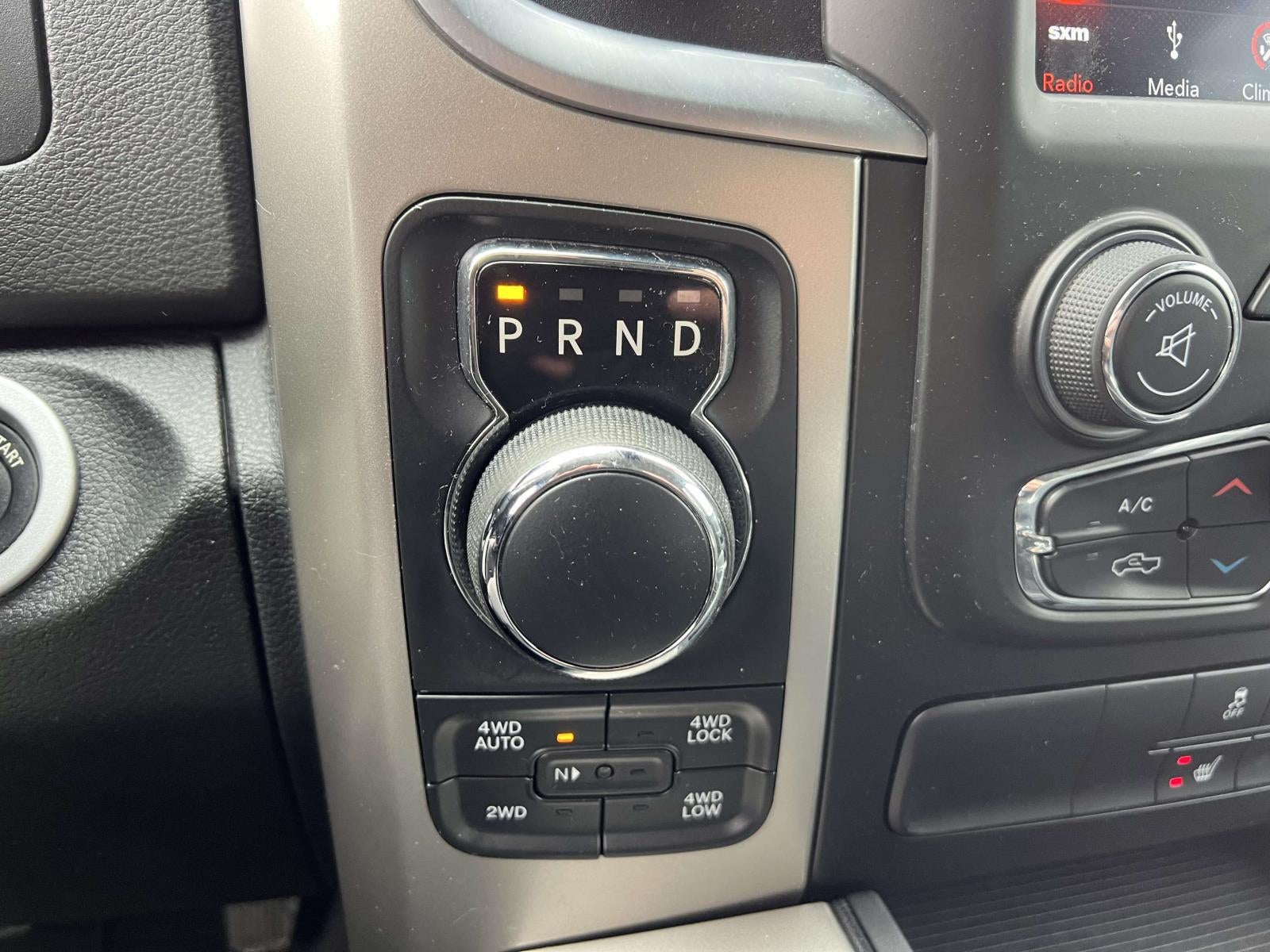 2018 RAM 1500 Big Horn Crew Cab 4x4 5'7' Box