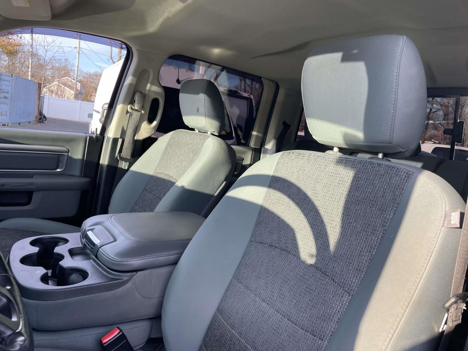 2019 RAM 1500 Classic SLT Crew Cab 4x4 5'7' Box