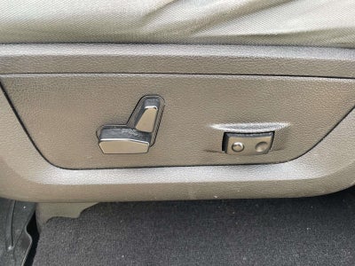 2019 RAM 1500 Classic SLT Crew Cab 4x4 5'7' Box