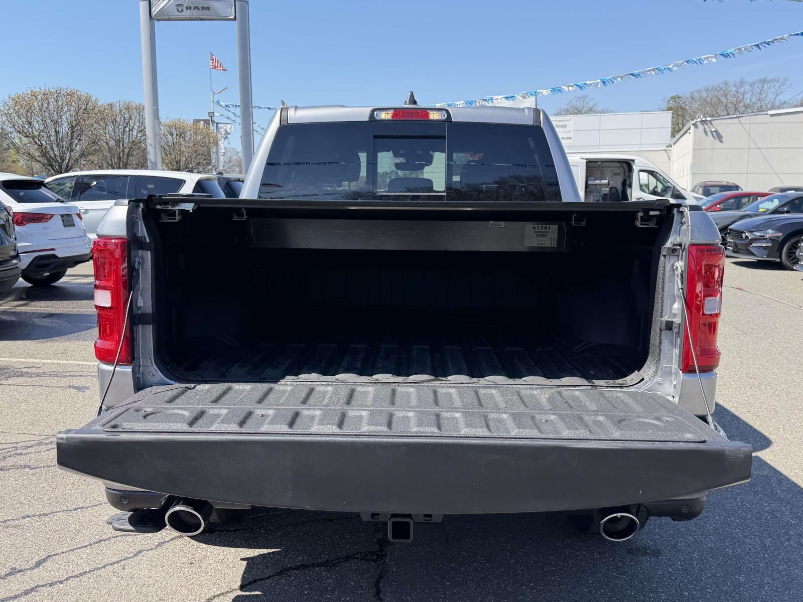 2025 RAM 1500 Big Horn Crew Cab 4x4 5'7' Box