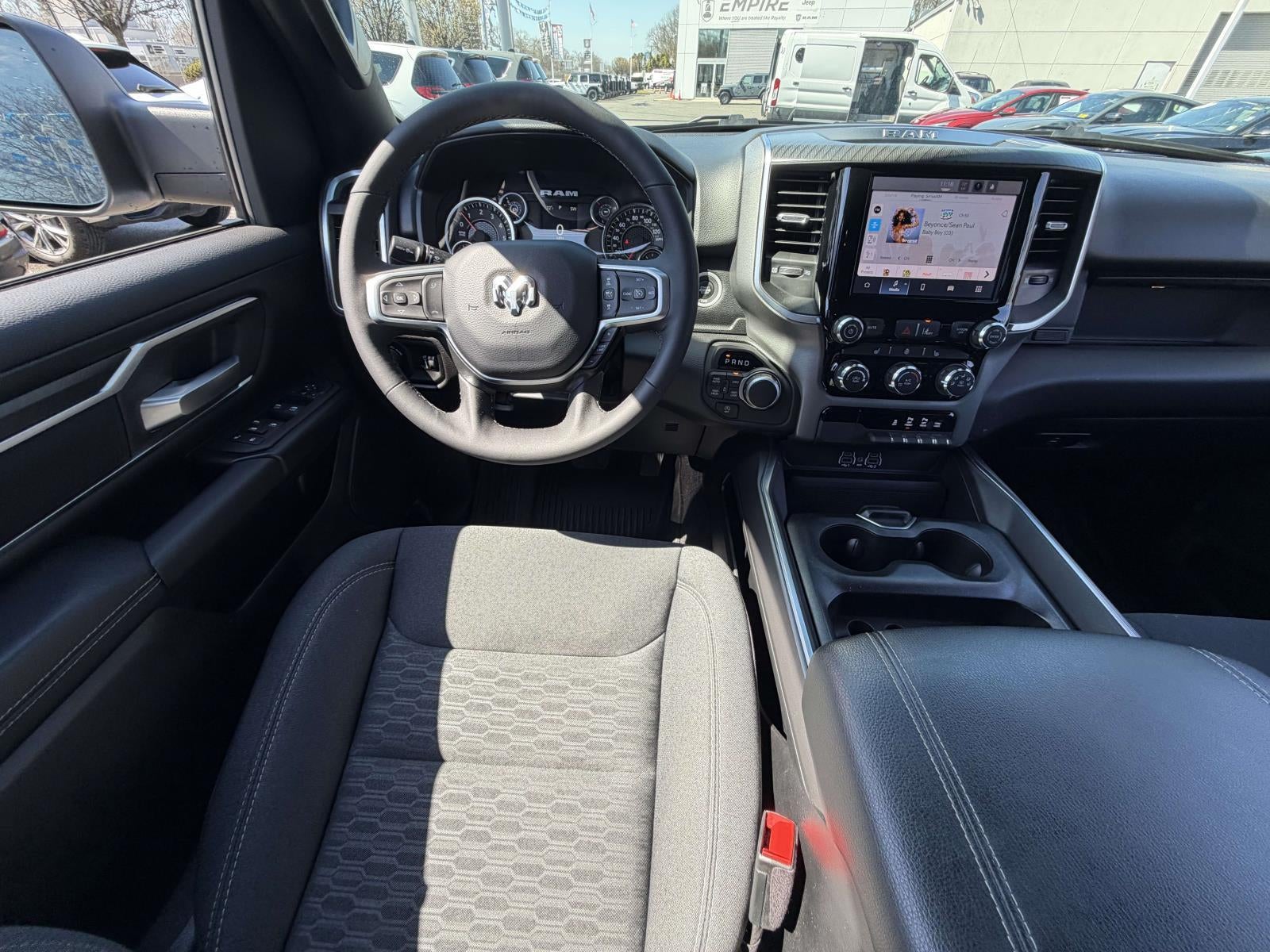 2025 RAM 1500 Big Horn Crew Cab 4x4 5'7' Box