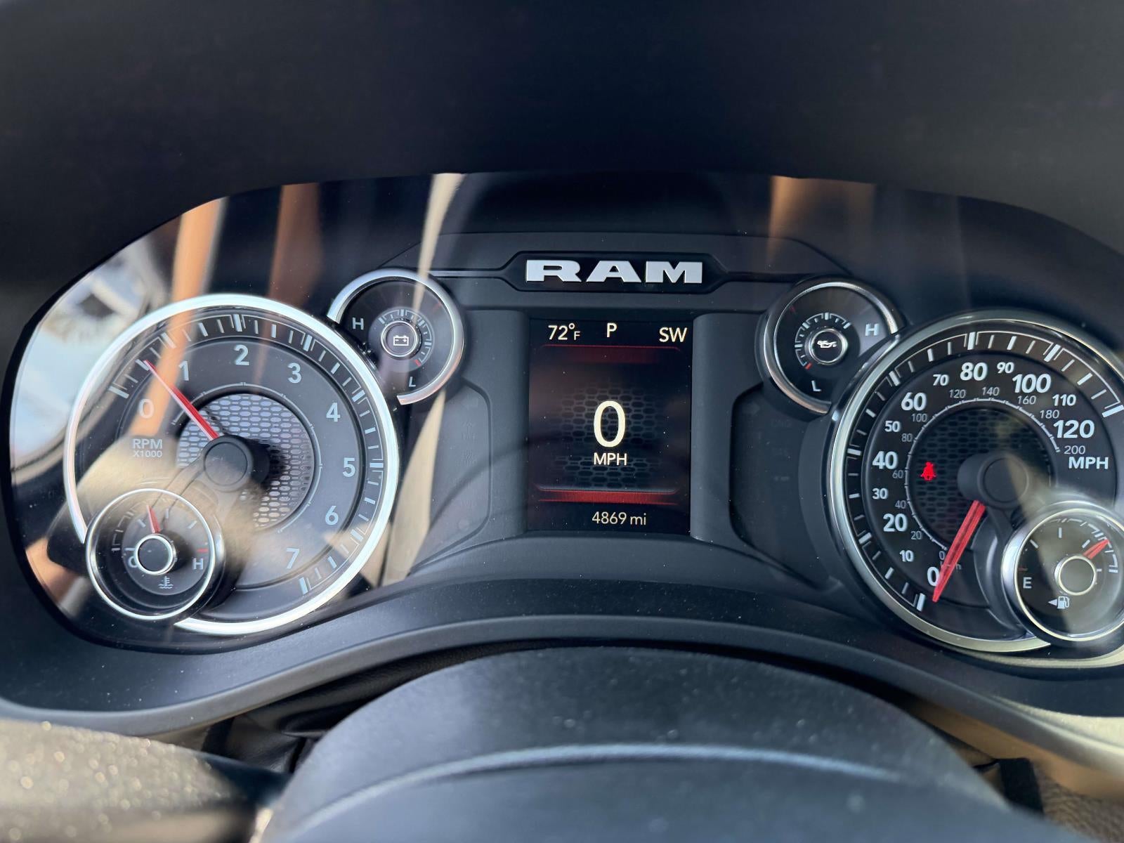 2025 RAM 1500 Big Horn Crew Cab 4x4 5'7' Box