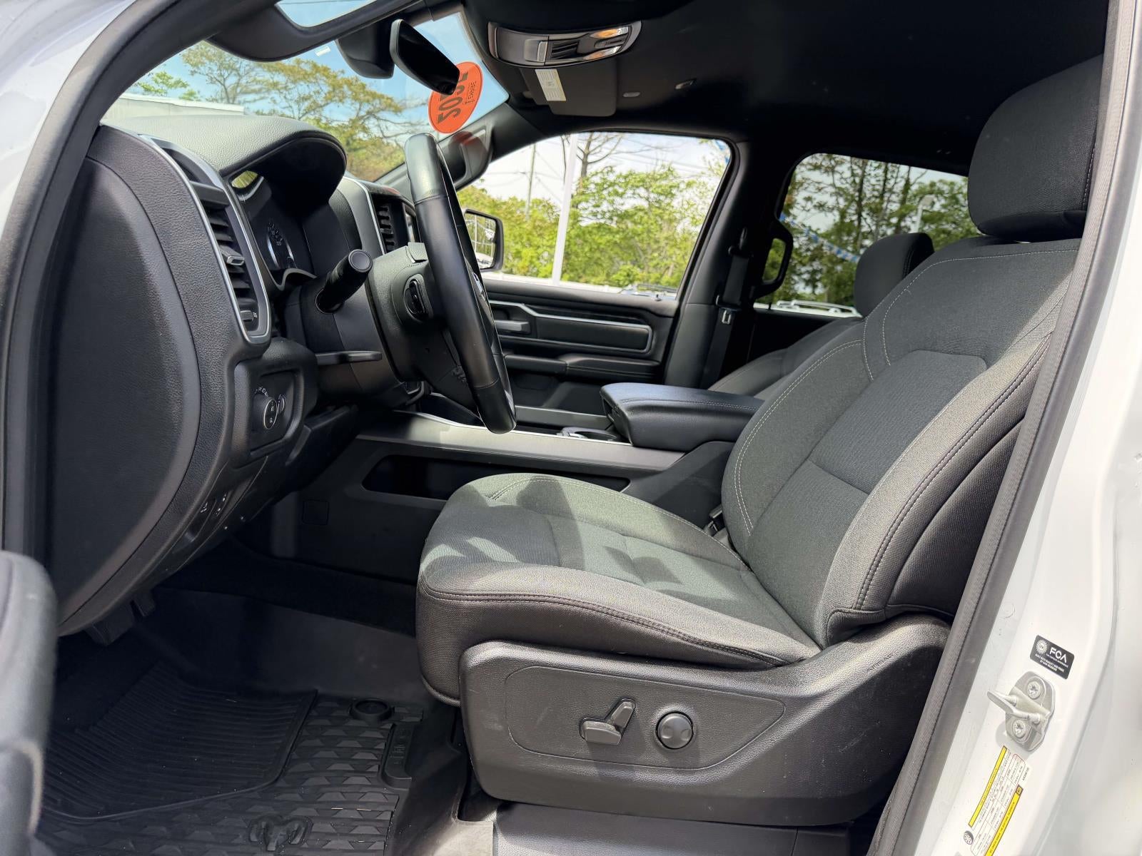 2022 RAM 1500 Big Horn Crew Cab 4x4 5'7' Box
