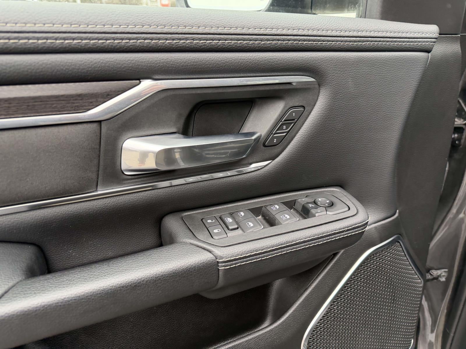 2025 RAM 1500 Laramie Crew Cab 4x4 5'7' Box