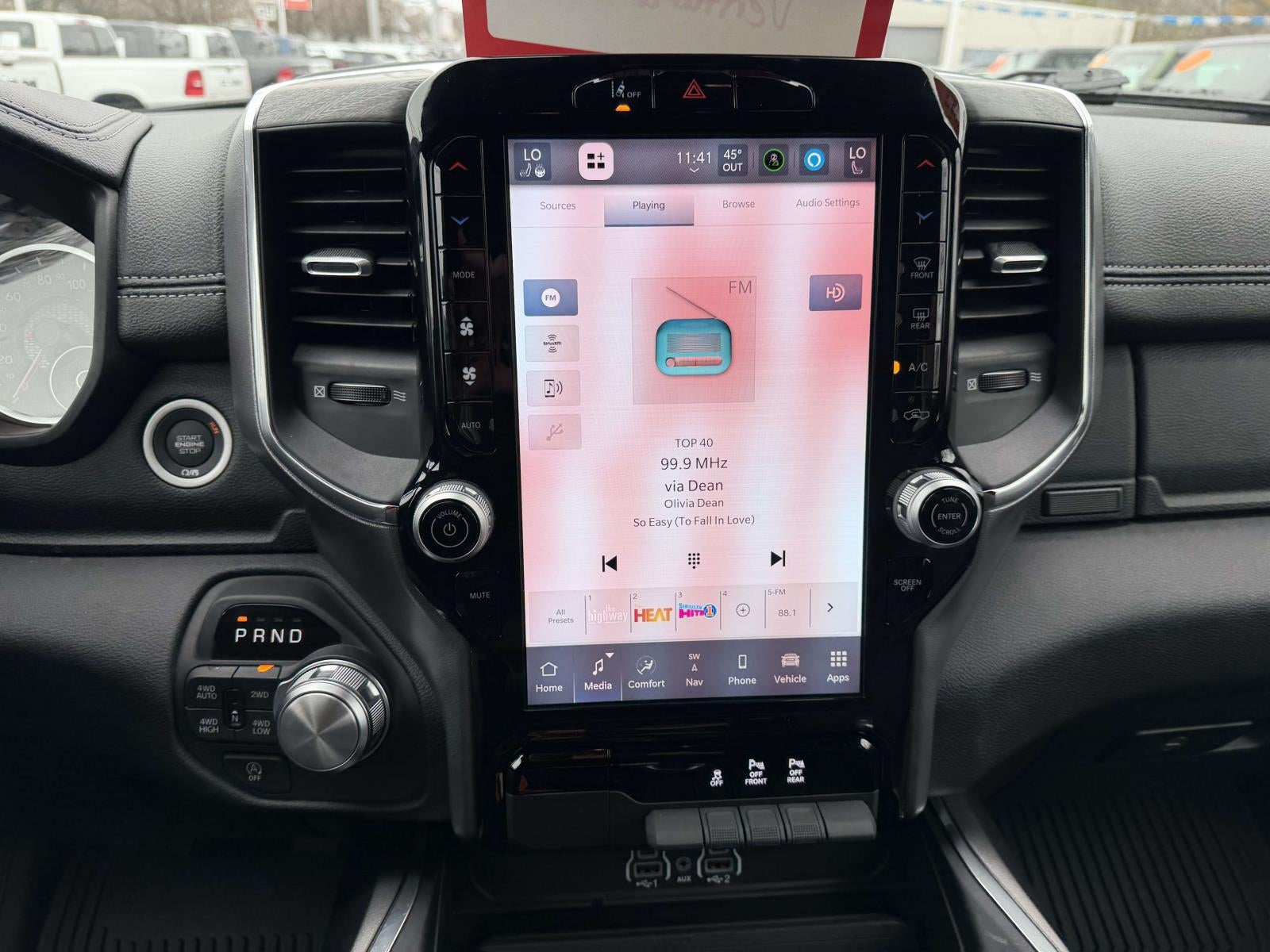 2025 RAM 1500 Laramie Crew Cab 4x4 5'7' Box