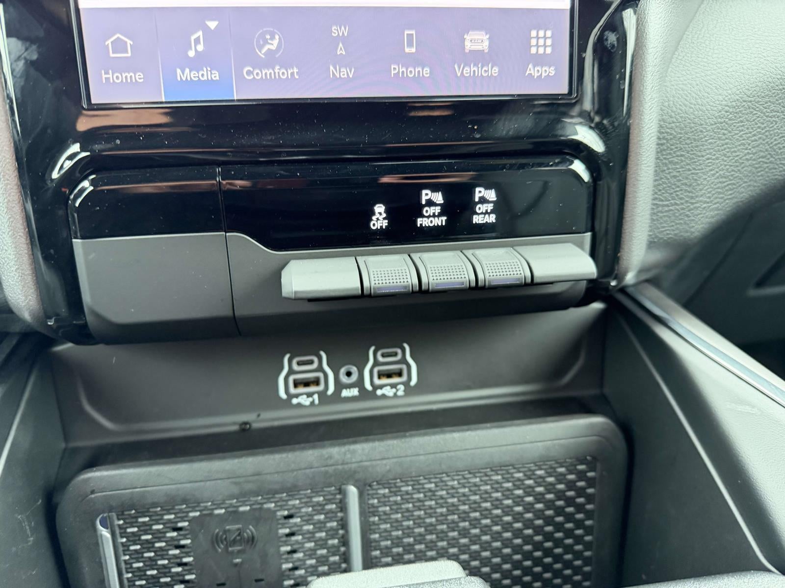 2025 RAM 1500 Laramie Crew Cab 4x4 5'7' Box