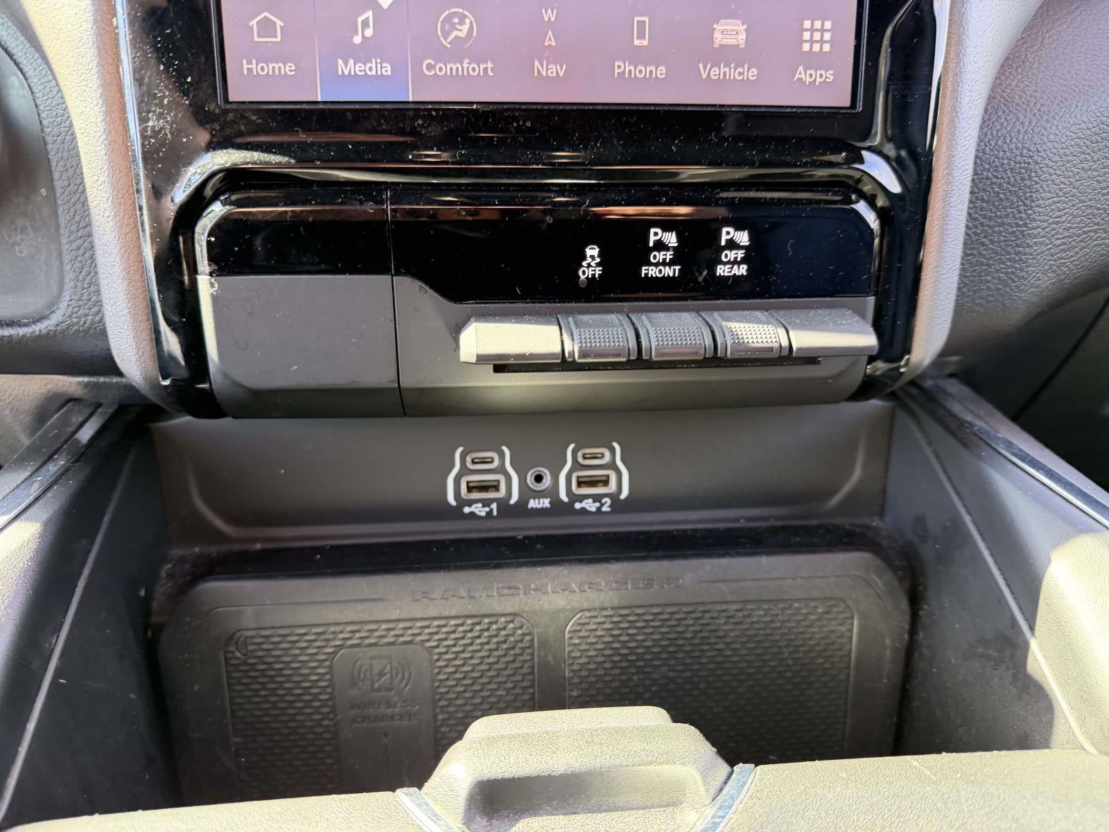 2025 RAM 1500 Laramie Crew Cab 4x4 5'7' Box