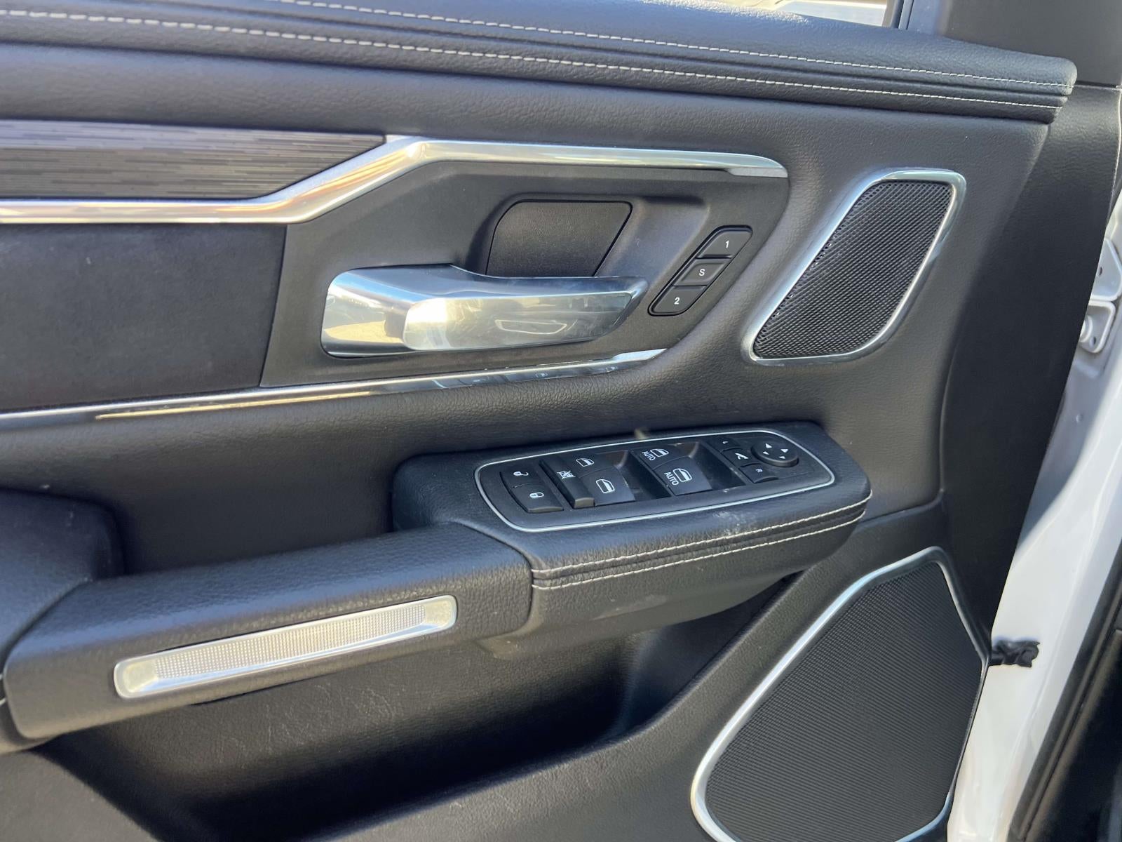 2023 RAM 1500 Laramie Crew Cab 4x4 5'7' Box