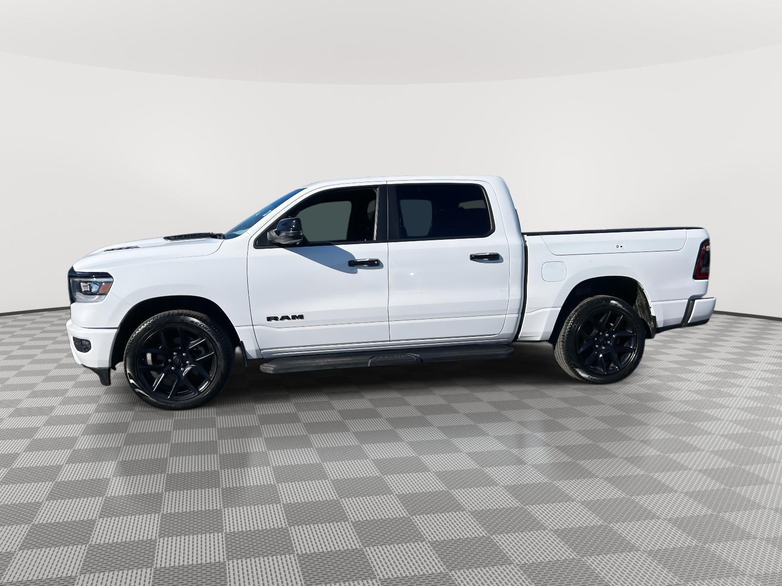 2023 RAM 1500 Laramie Crew Cab 4x4 5'7' Box