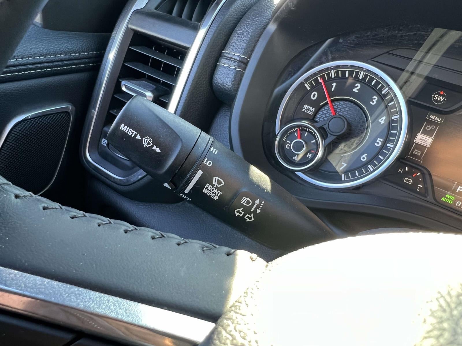 2023 RAM 1500 Laramie Crew Cab 4x4 5'7' Box