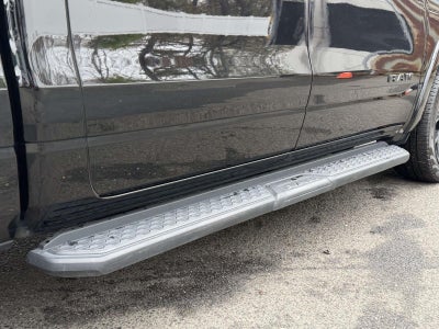 2022 RAM 1500 Laramie Crew Cab 4x4 5'7' Box