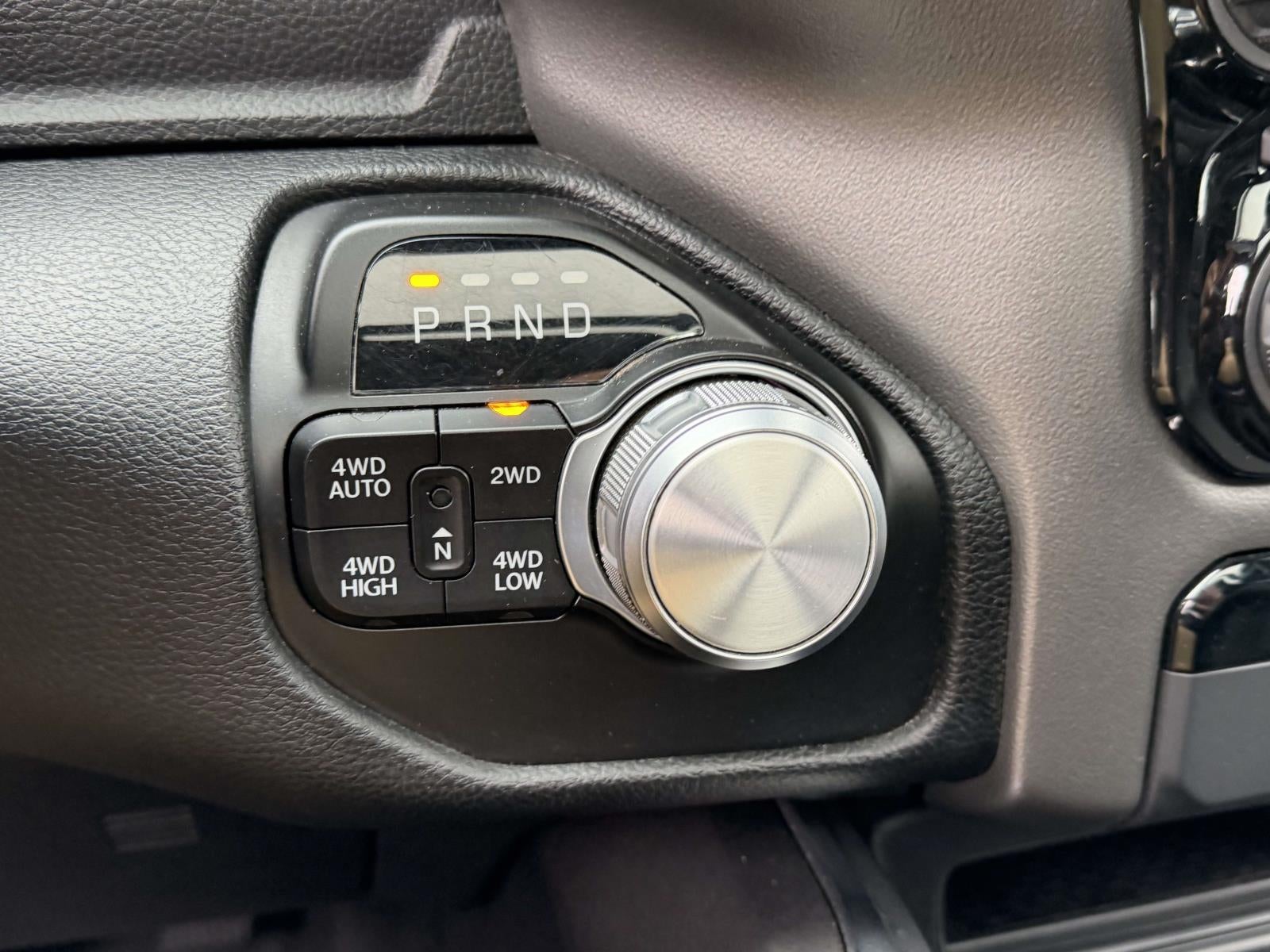 2022 RAM 1500 Laramie Crew Cab 4x4 5'7' Box