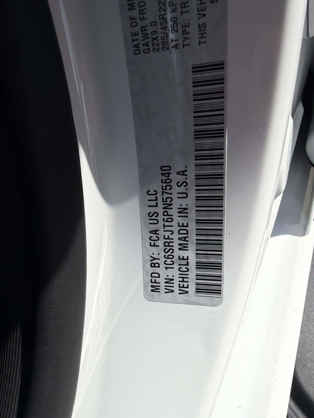 2023 RAM 1500 Laramie Crew Cab 4x4 5'7' Box