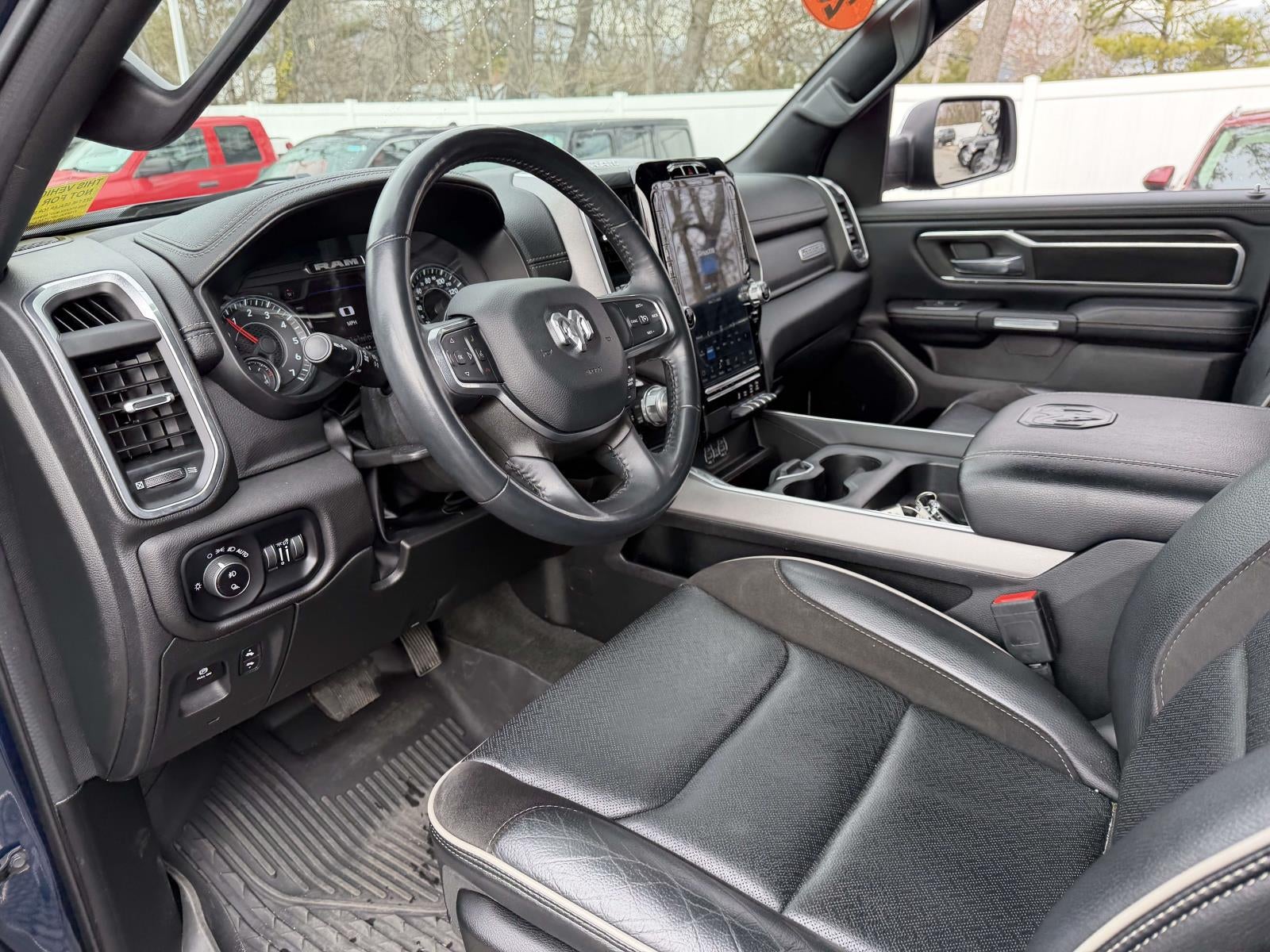 2023 RAM 1500 Laramie Crew Cab 4x4 5'7' Box