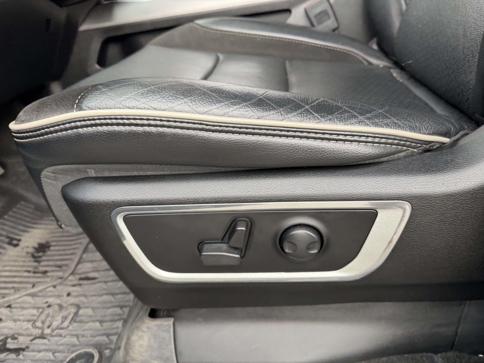 2023 RAM 1500 Laramie Crew Cab 4x4 5'7' Box