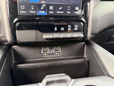 2023 RAM 1500 Laramie Crew Cab 4x4 5'7' Box
