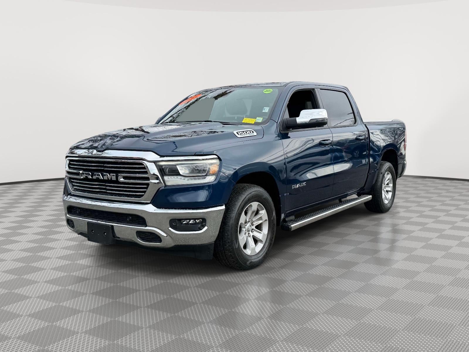 2023 RAM 1500 Laramie Crew Cab 4x4 5'7' Box