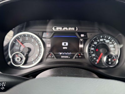 2023 RAM 1500 Laramie Crew Cab 4x4 5'7' Box