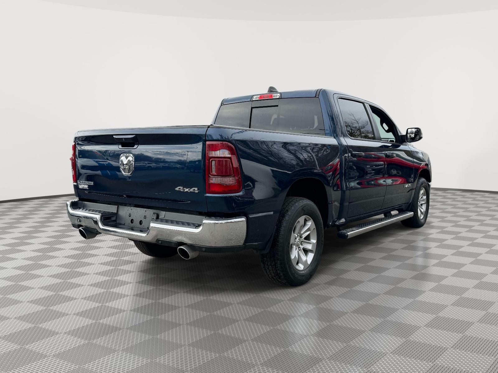2023 RAM 1500 Laramie Crew Cab 4x4 5'7' Box