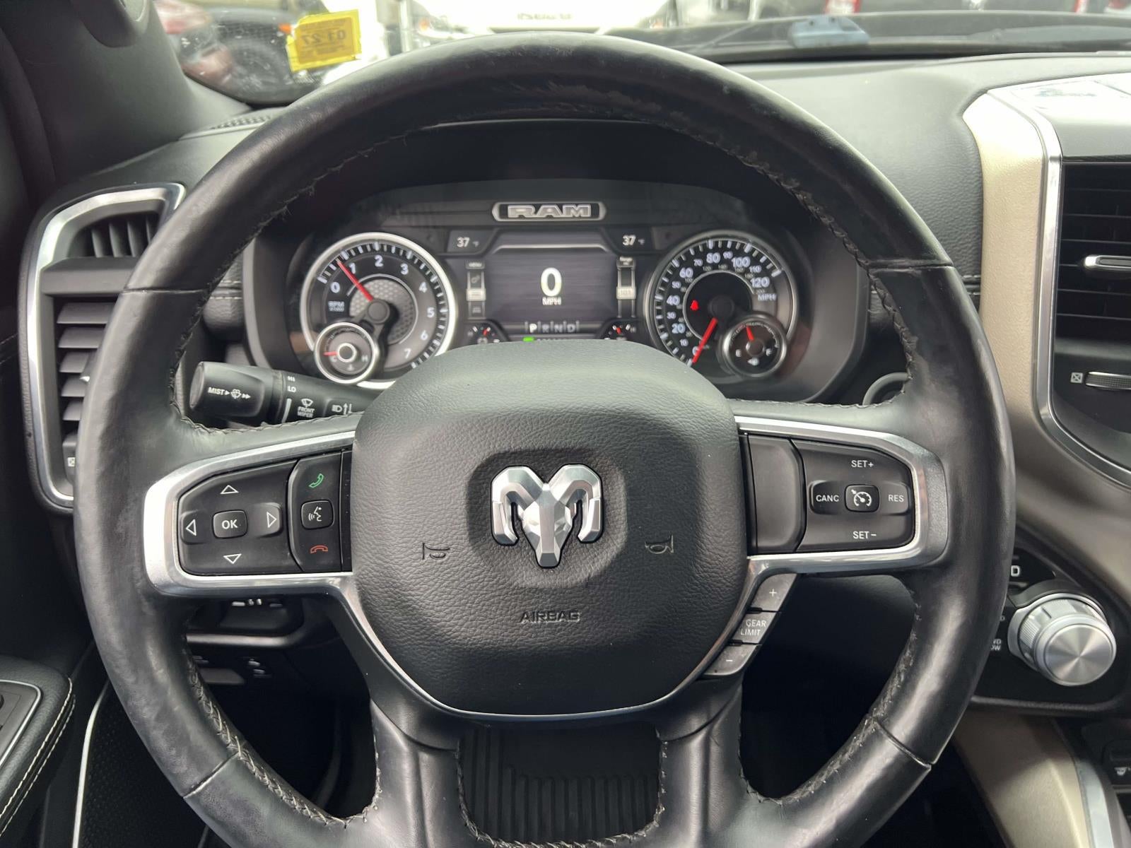 2019 RAM 1500 Laramie Crew Cab 4x4 5'7' Box