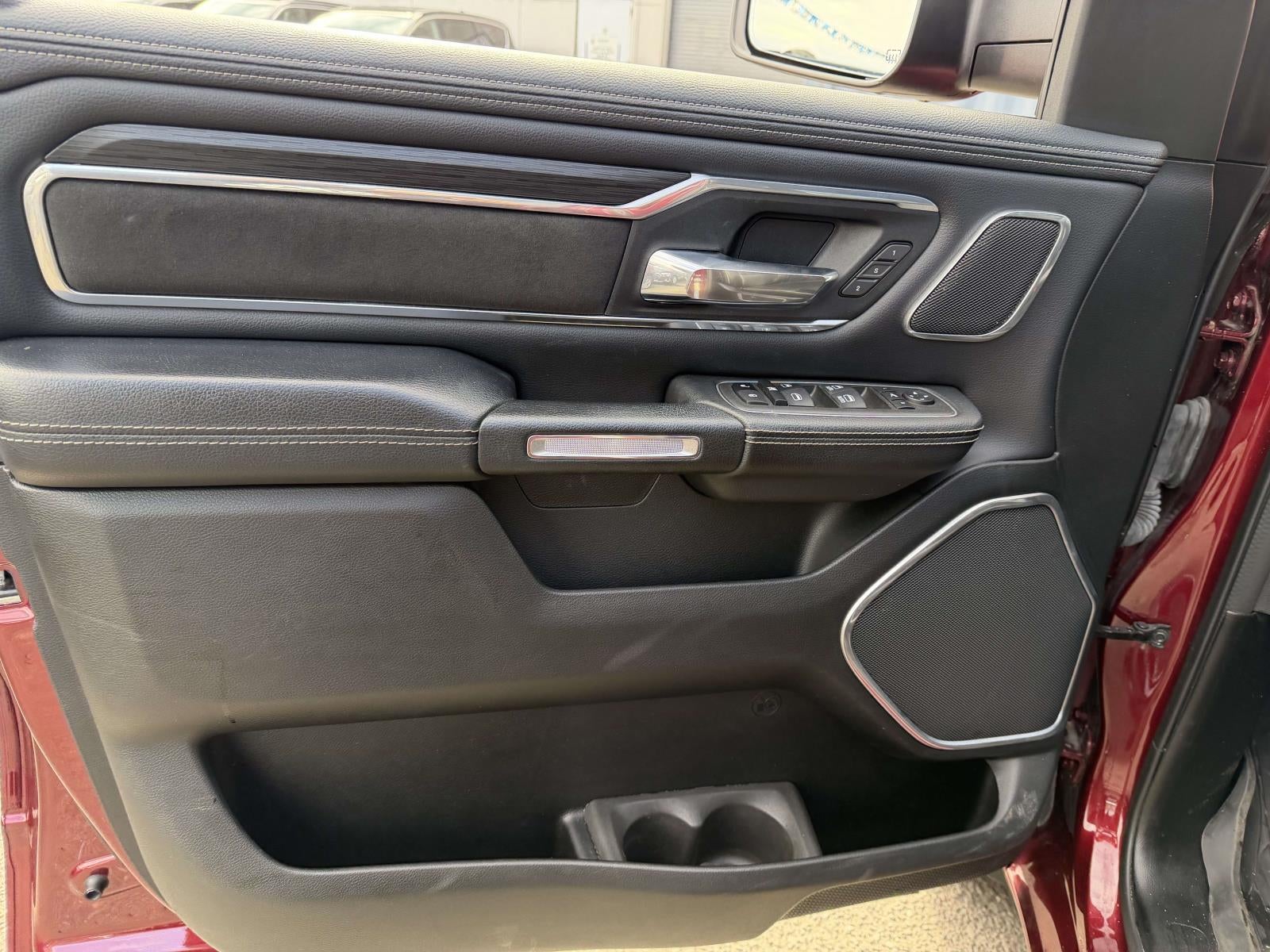 2023 RAM 1500 Laramie Crew Cab 4x4 5'7' Box