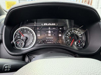 2023 RAM 1500 Laramie Crew Cab 4x4 5'7' Box