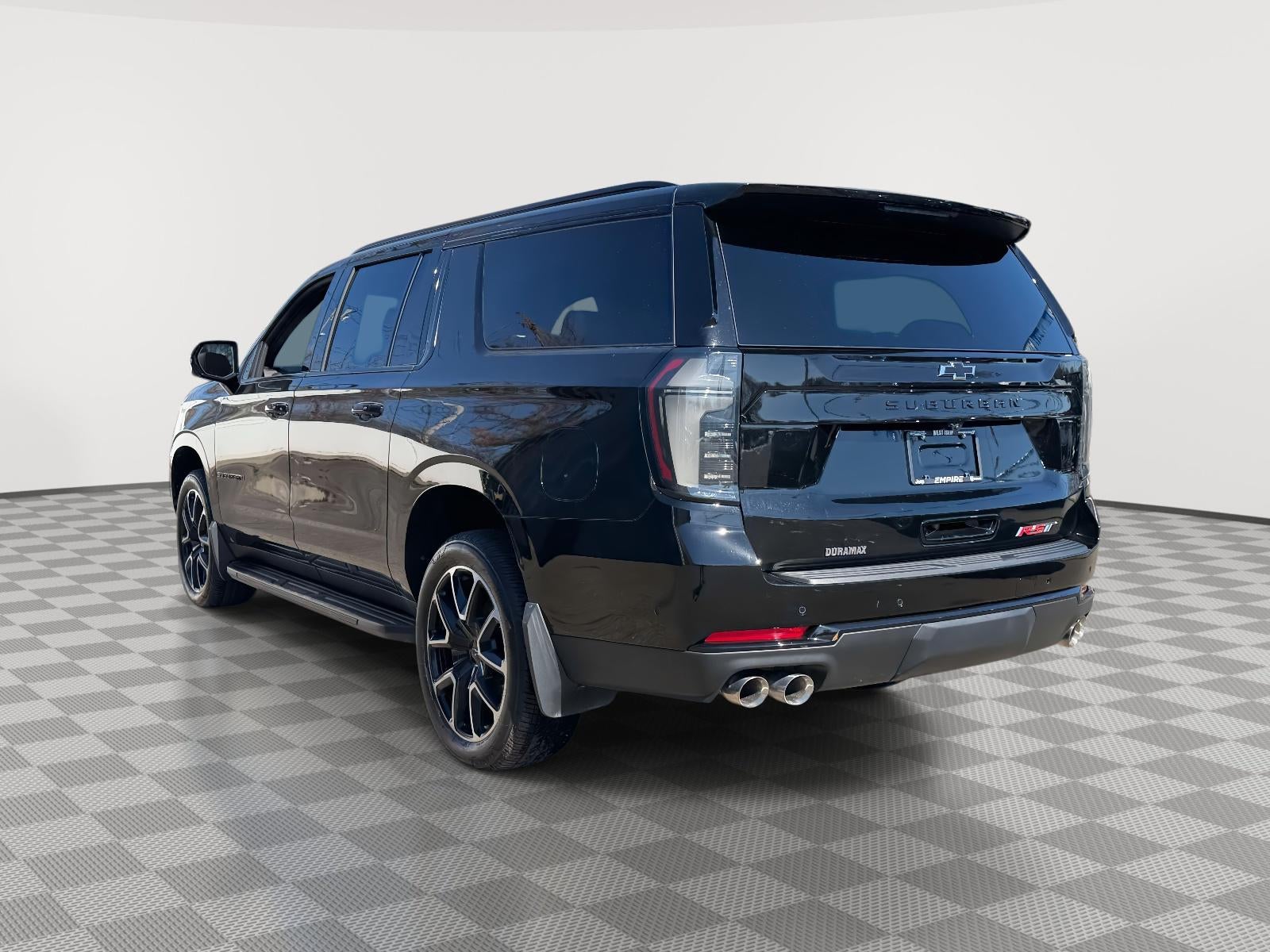 2025 Chevrolet Suburban RST