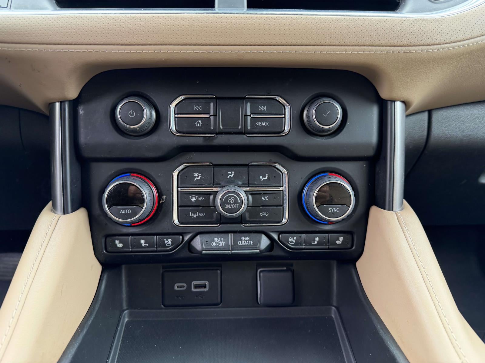 2023 Chevrolet Suburban 4WD Premier