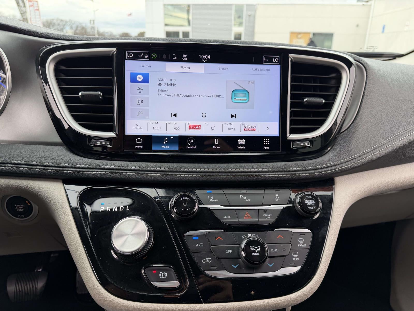 2023 Chrysler Pacifica Hybrid Touring L