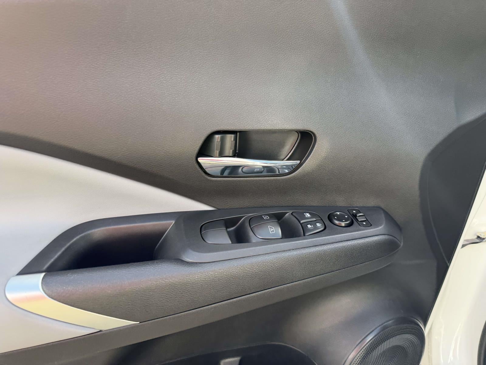 2023 Nissan Kicks SR Xtronic CVT