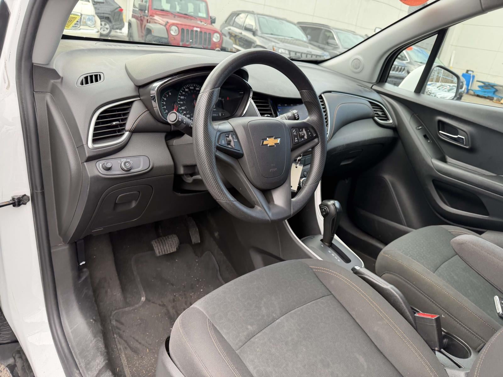 2022 Chevrolet Trax AWD LS