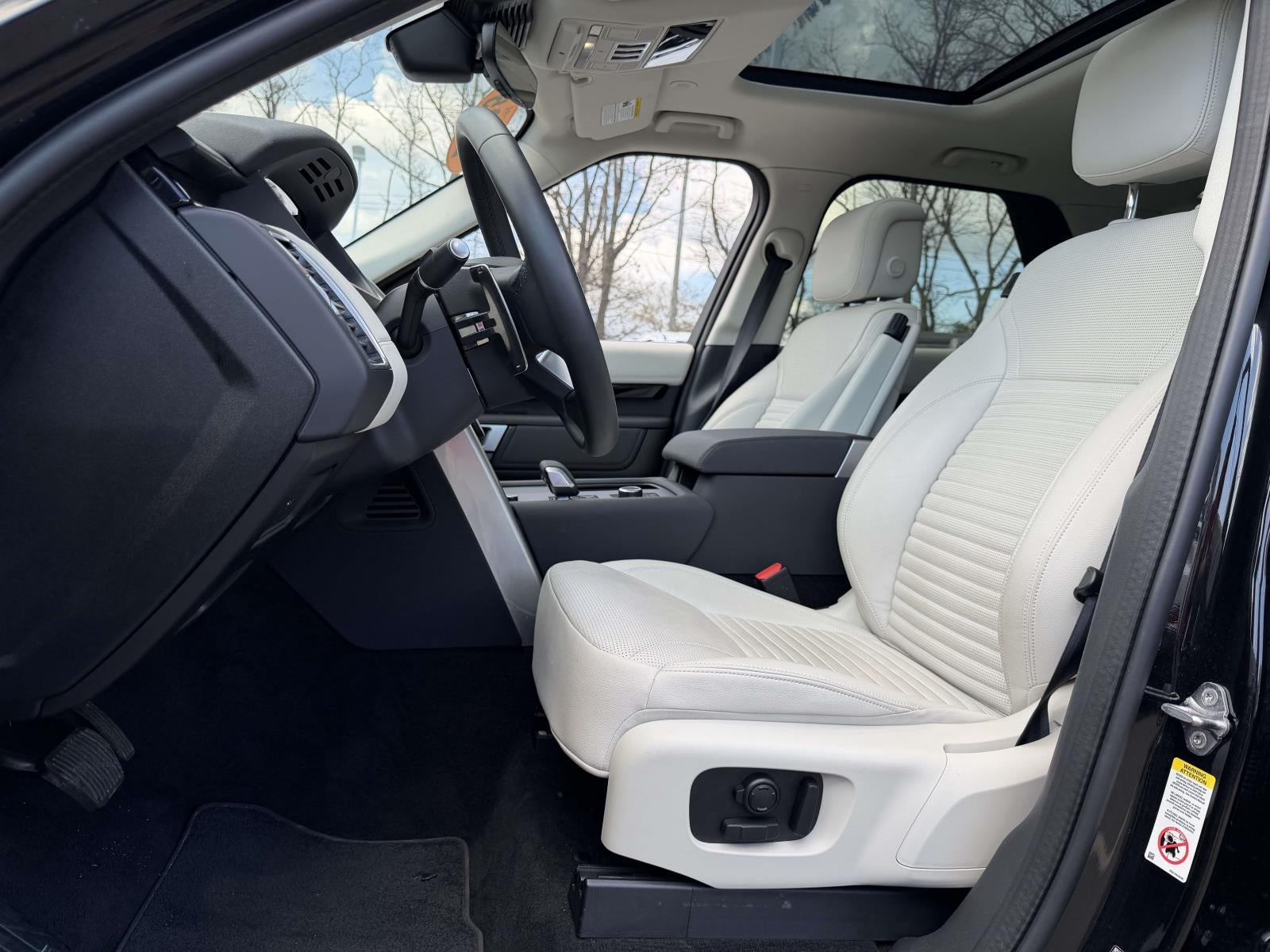 2025 Land Rover Discovery P300 S