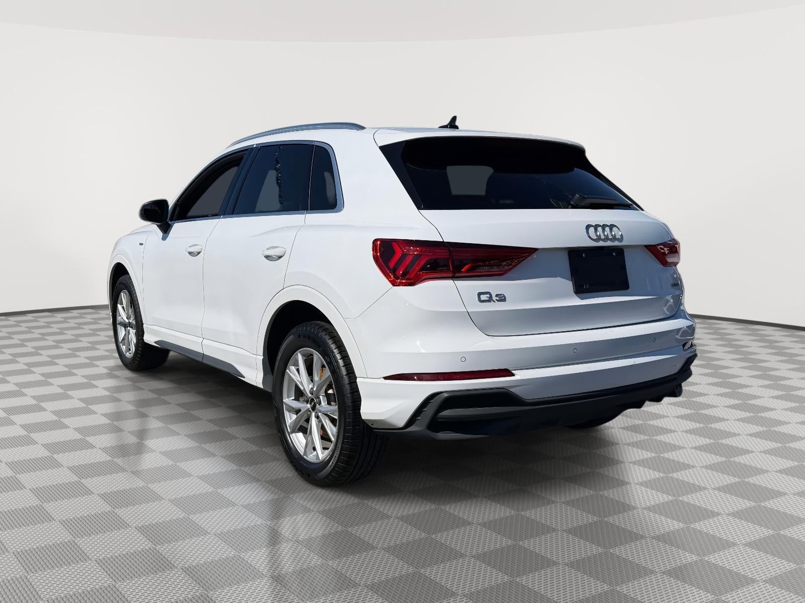 2025 Audi Q3 Premium 45 TFSI S line quattro Tiptronic