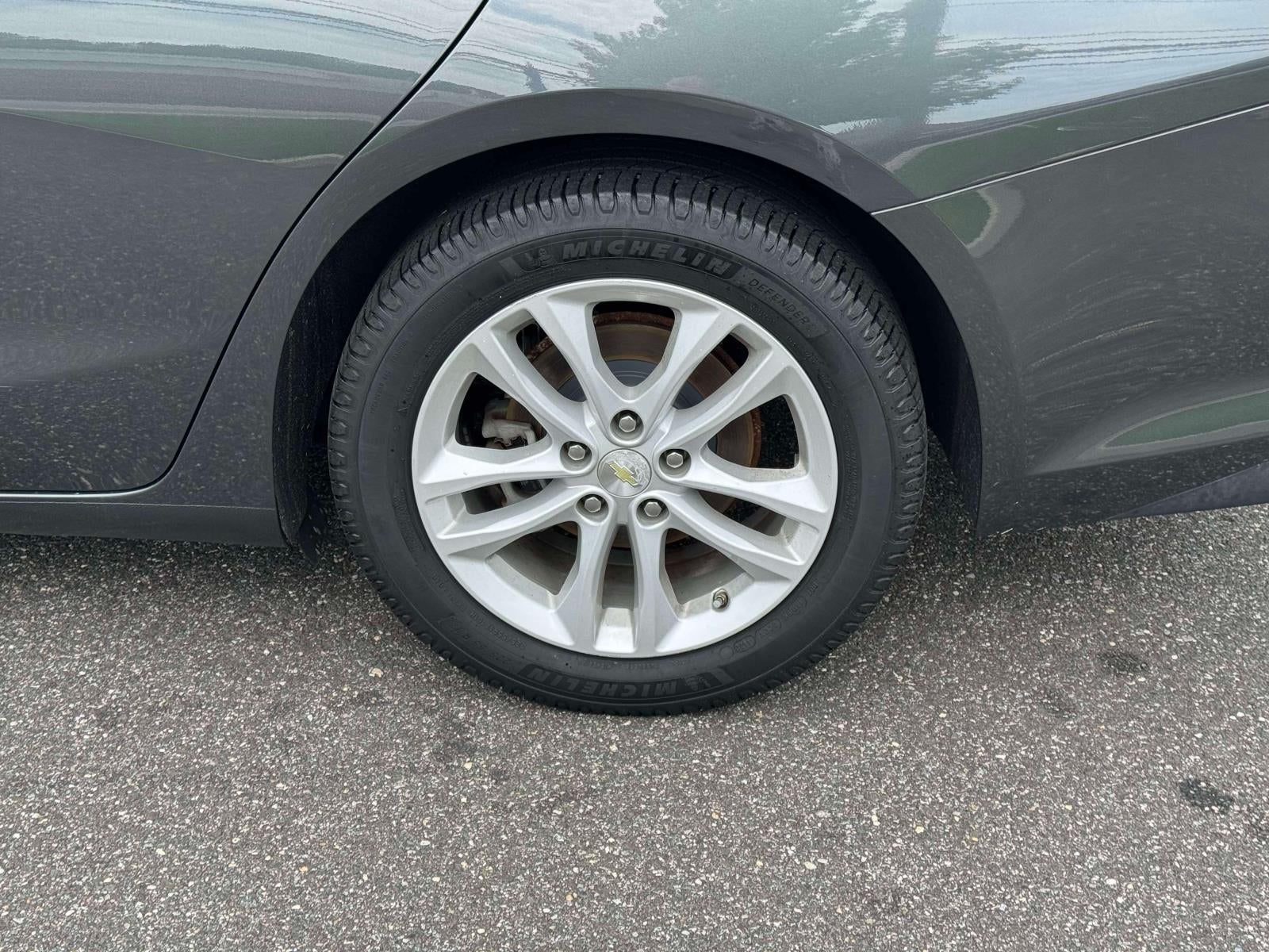 2017 Chevrolet Malibu Hybrid Hybrid