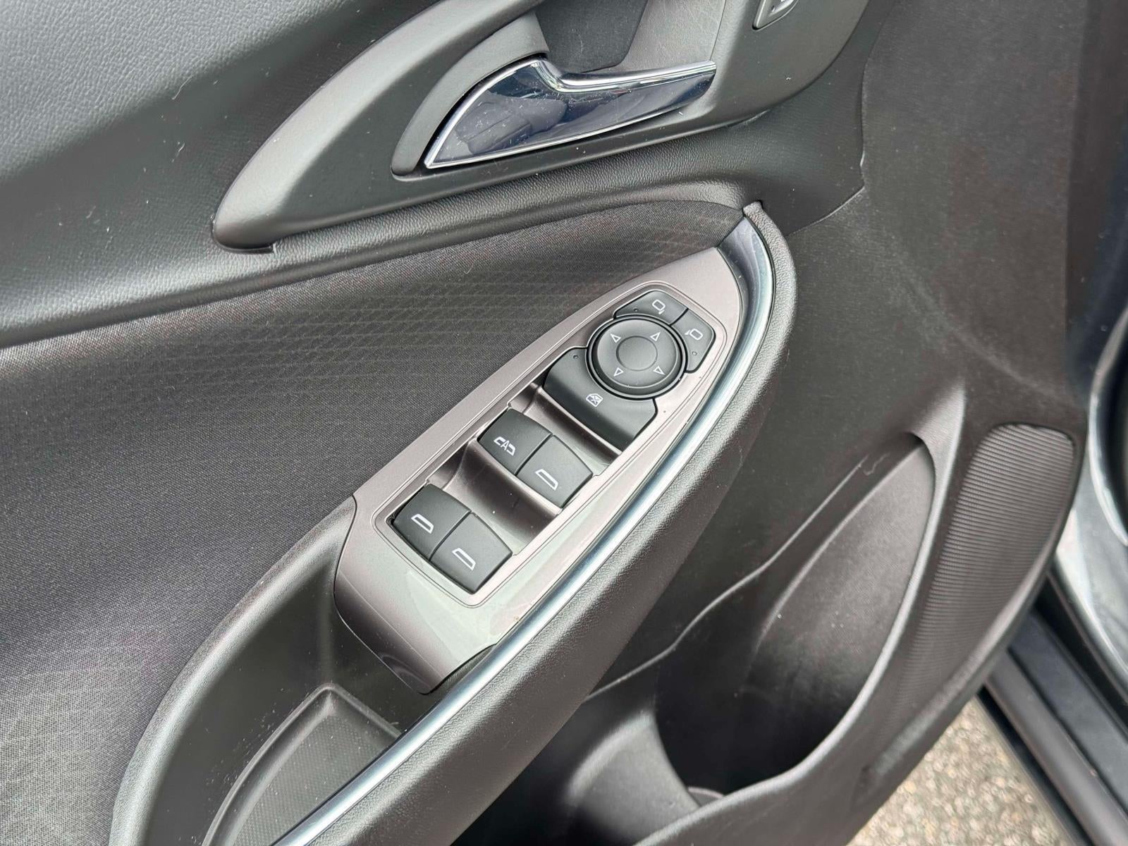 2017 Chevrolet Malibu Hybrid Hybrid