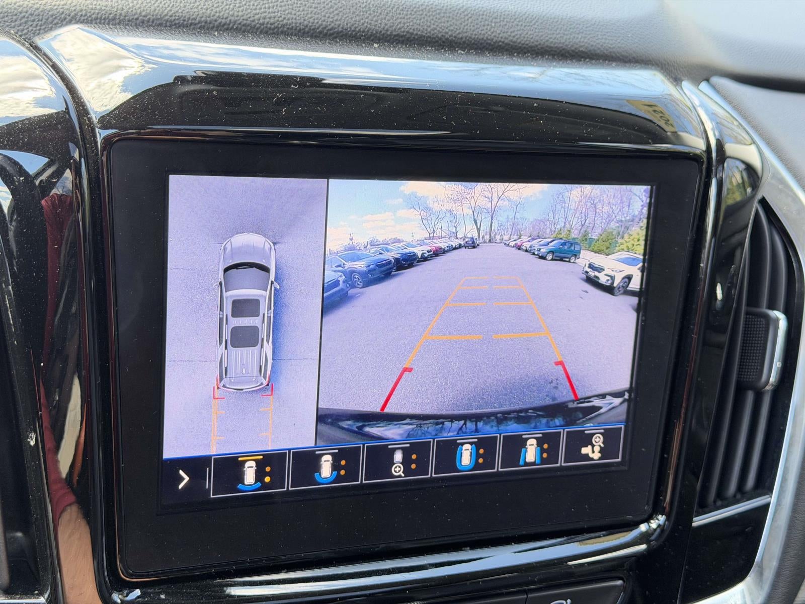 2021 Chevrolet Traverse AWD High Country