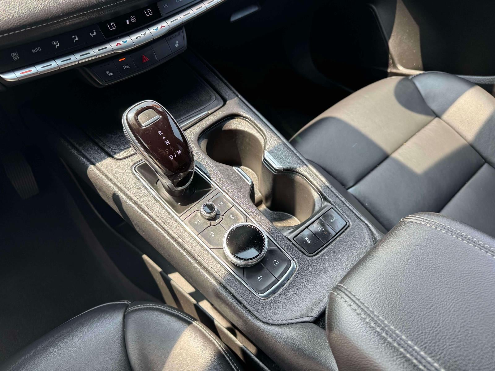 2022 Cadillac XT4 AWD Luxury