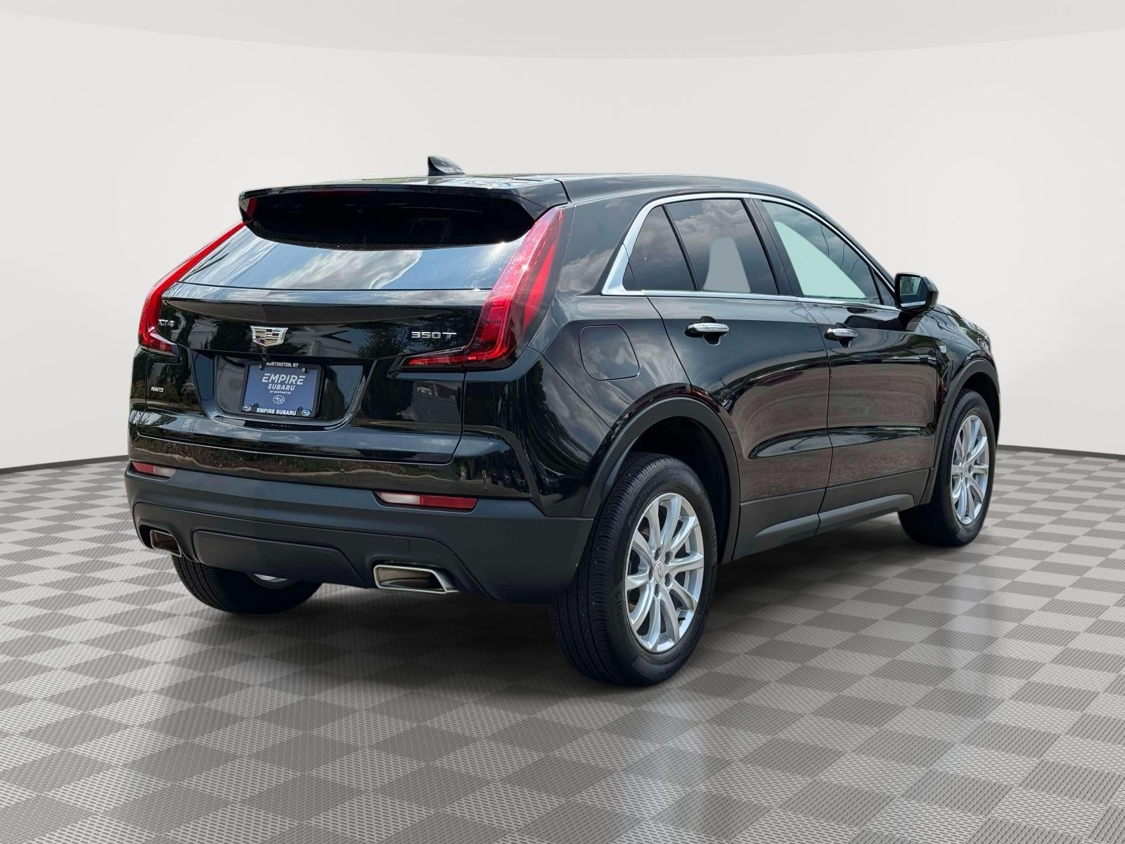 2022 Cadillac XT4 AWD Luxury