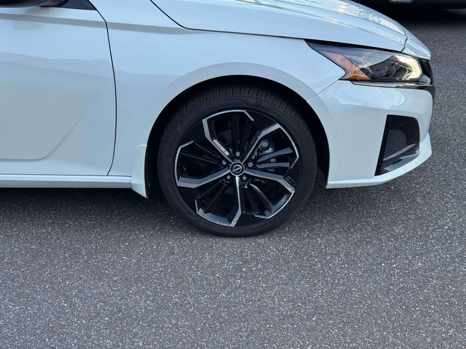 2025 Nissan Altima SR AWD