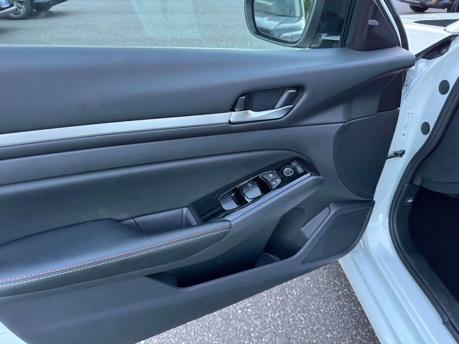 2025 Nissan Altima SR AWD