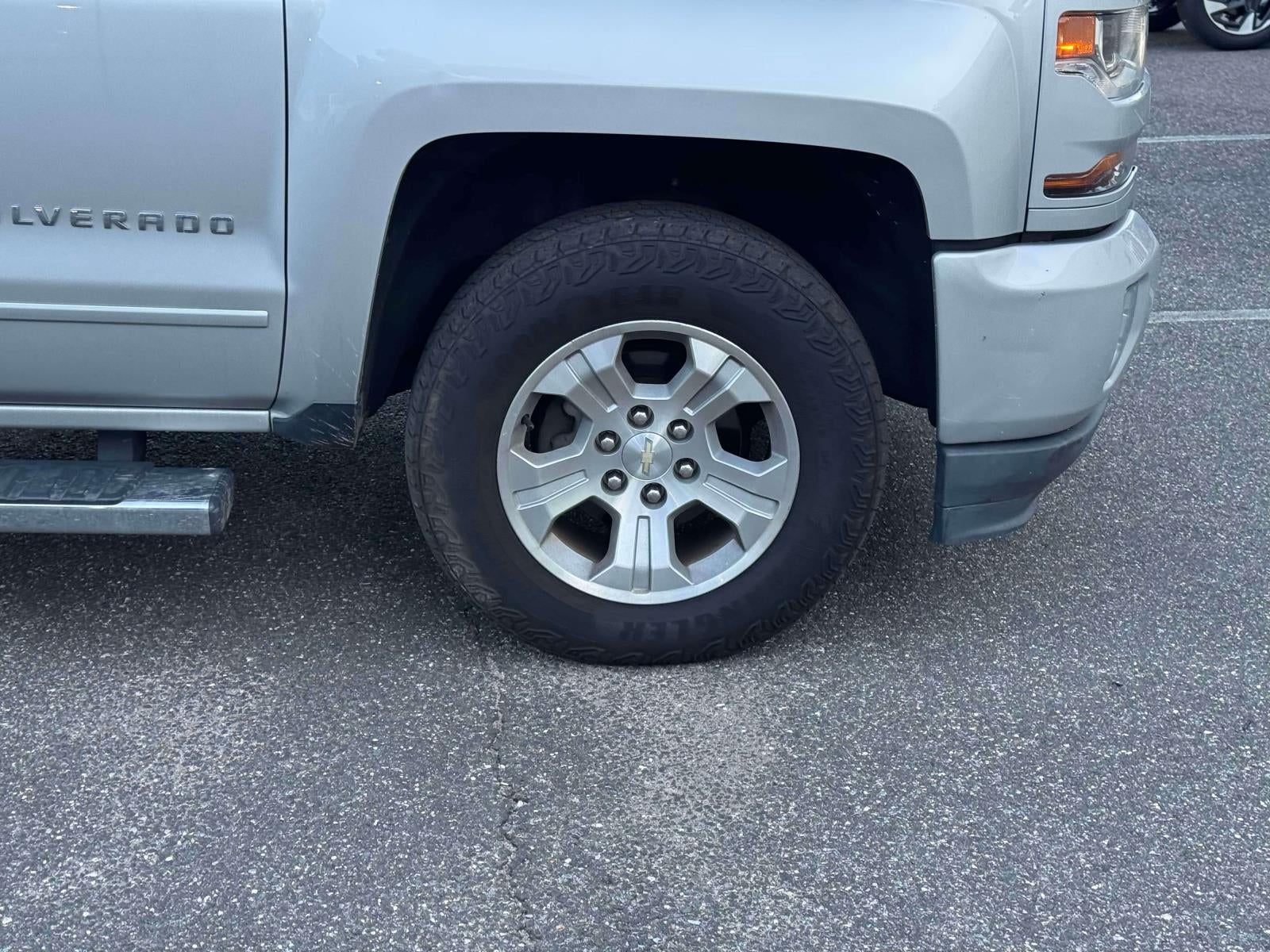 2018 Chevrolet Silverado 1500 LT - Photo 10