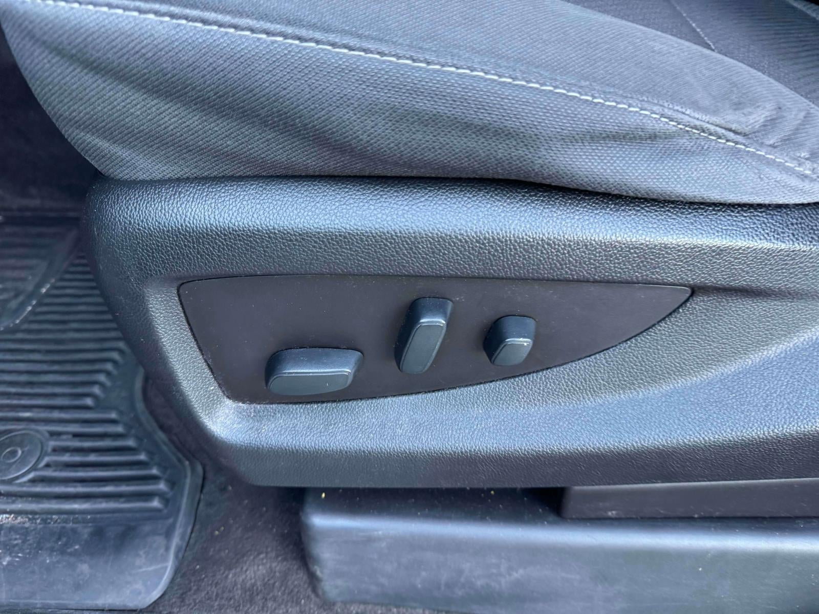 2018 Chevrolet Silverado 1500 LT - Photo 17