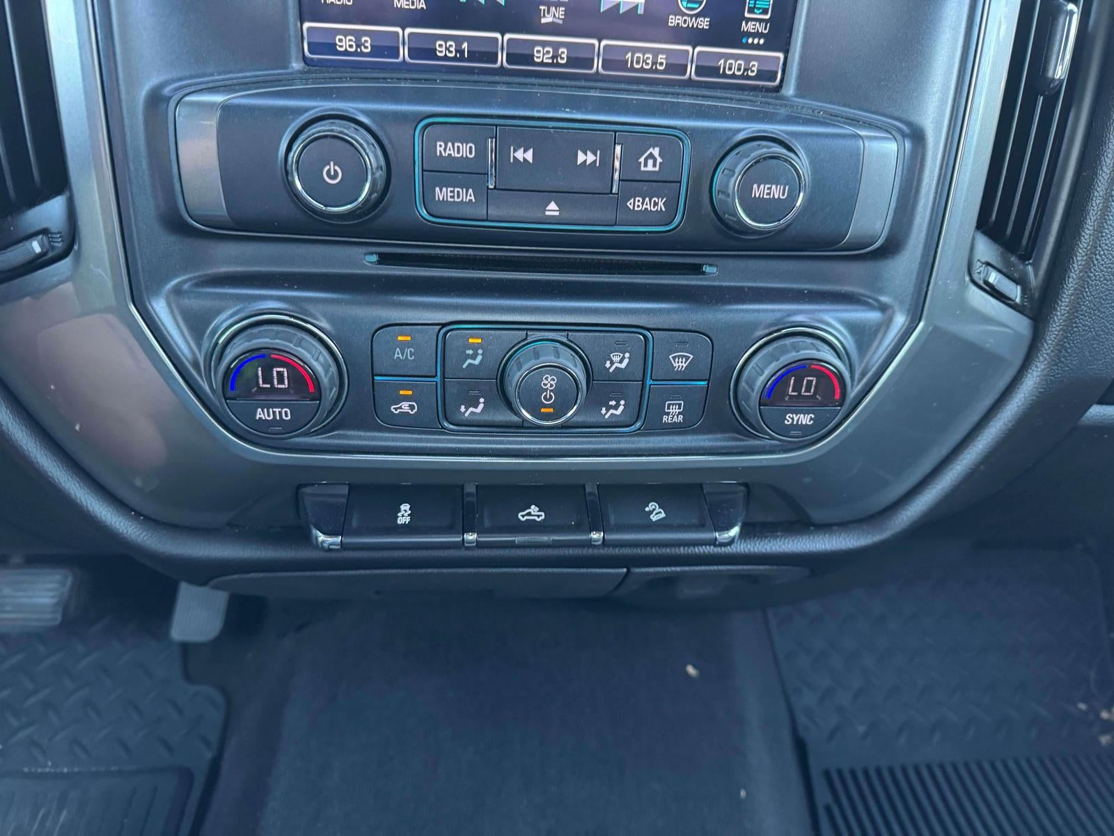 2018 Chevrolet Silverado 1500 LT - Photo 31