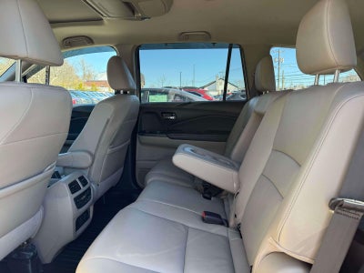 2021 Honda Pilot AWD Touring 8 Passenger
