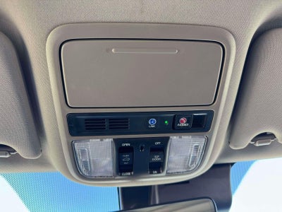 2021 Honda Pilot AWD Touring 8 Passenger