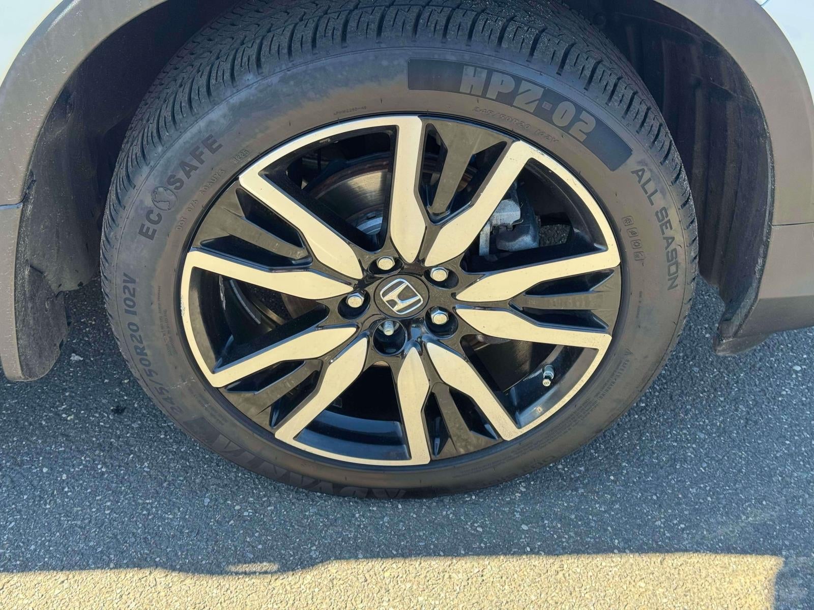 2021 Honda Pilot AWD Touring 8 Passenger