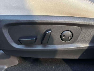 2022 Nissan Pathfinder SL 4WD