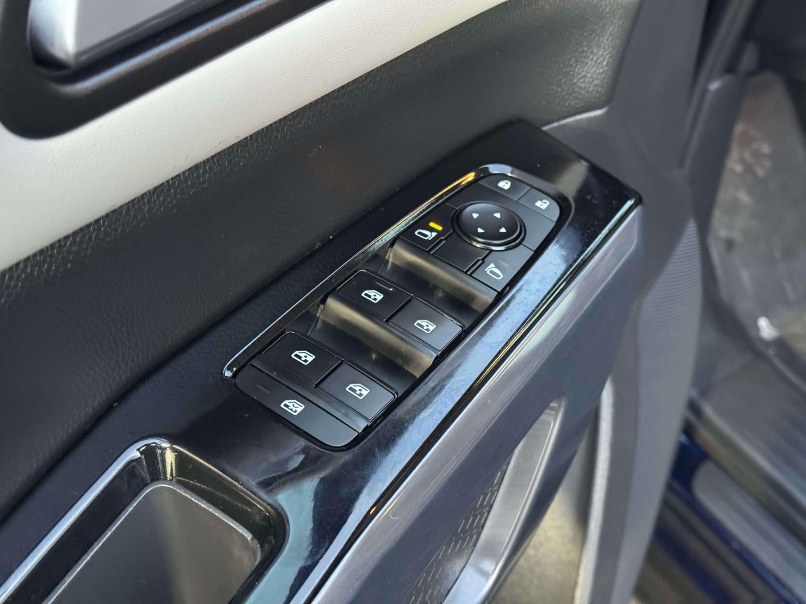 2022 Nissan Pathfinder SL 4WD